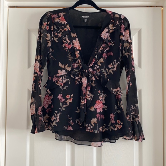 Evernew floral low cut blouse (Size 4) - Picture 1 of 4